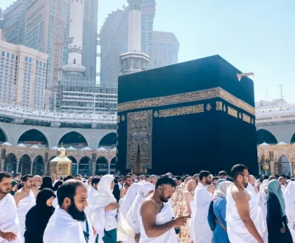 محظورات الإحرام للنساء في العمرة - دليل مبسط